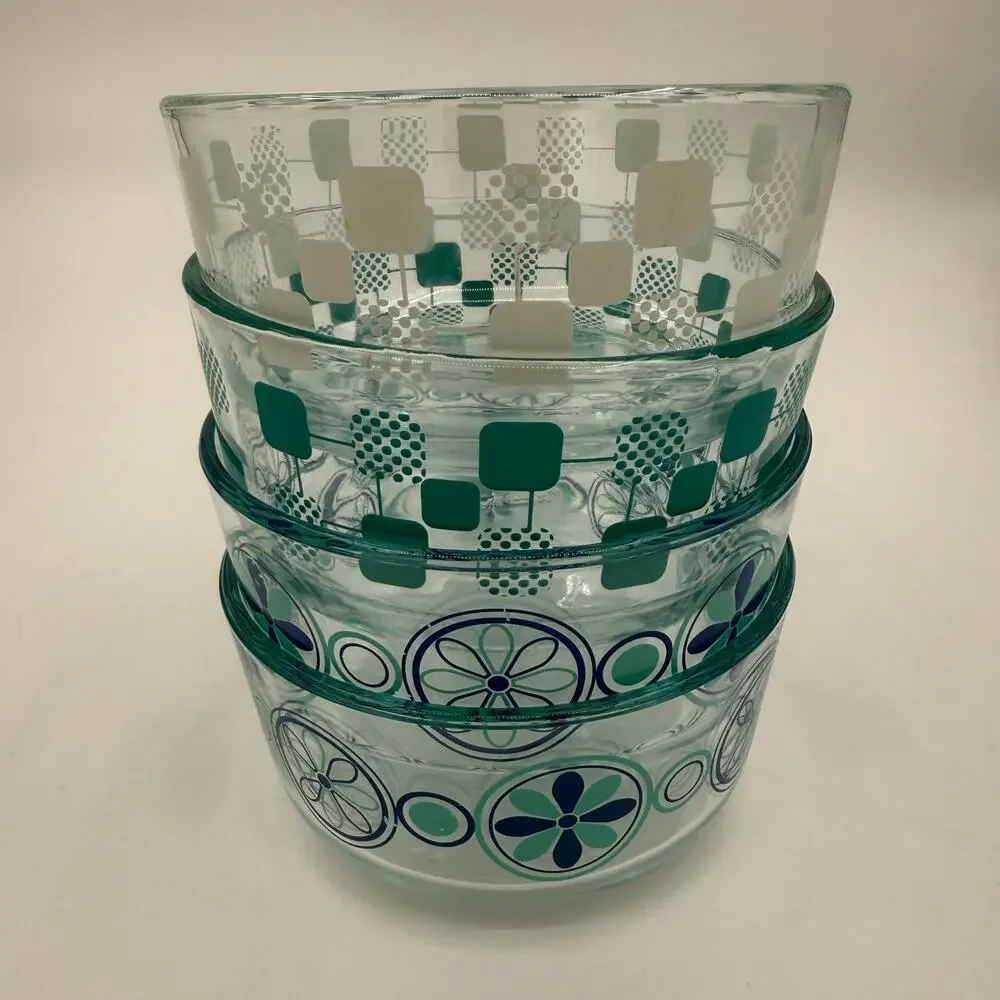 Lot Of 4 Pyrex #7201 6